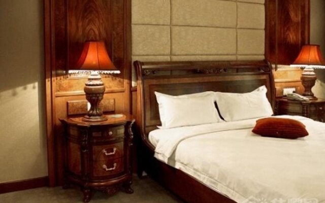 Four Seas Hotel