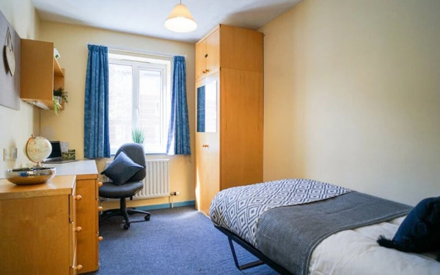 Room for STUDENTS Only-STOCKTON-ON-TEES