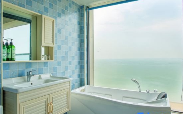 Beihai Beibu Gulf No.1 Golden Coast Vacation Homestay