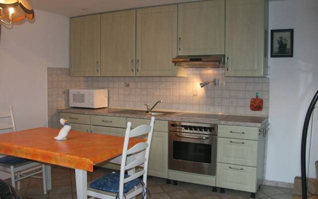 Luxurious Holiday Home in Gersdorf With Trampoline