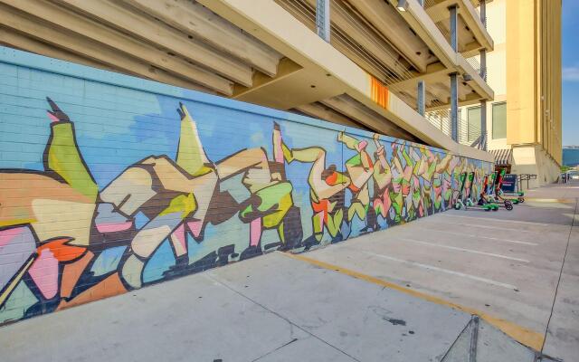 Luxury Downtown Dallas Stay by Amyfinehouse