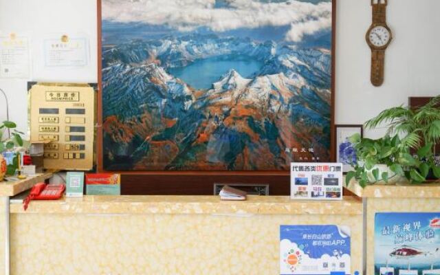 Traveller Fashion Hotel