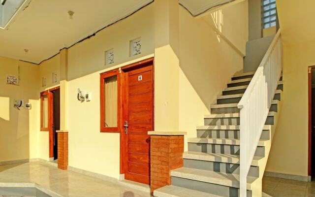 OYO 92952 Nirmala Guest House