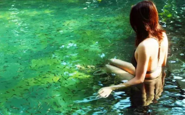 Yingde Baodun Lake Pool Hot Spring Villa