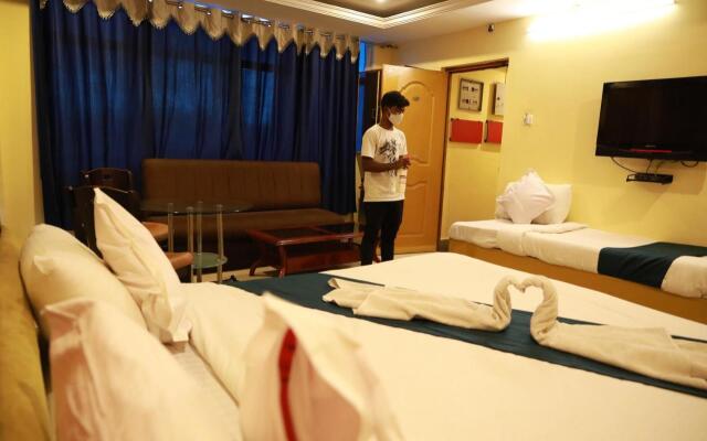 Sravanthy Inn
