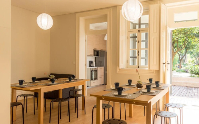 Queen's Garden Hostel