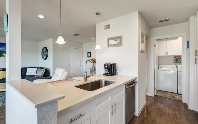 Chamingo 2 Bedroom Condo by Redawning