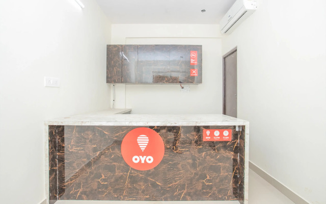 OYO 10480 Hotel PMR