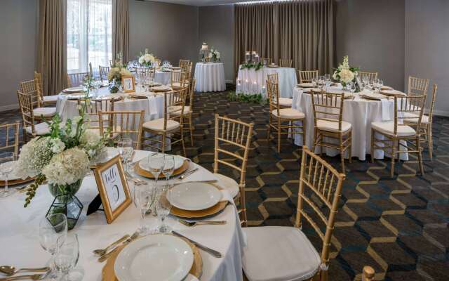 Sonesta ES Suites Fairfax Fair Lakes