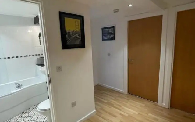 Masshouse Penthouse by JLJ Apartments