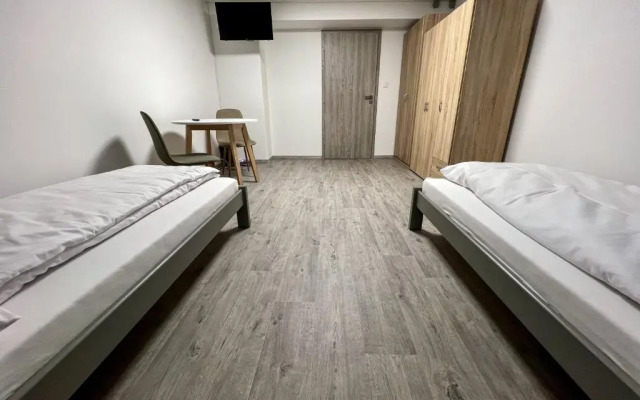 Hostel H18