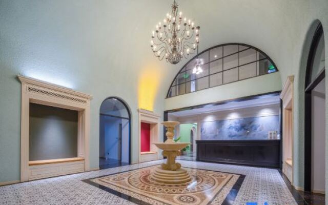 Xishuangbanna Jinghong Manzhou Hotel (Star Night Market)