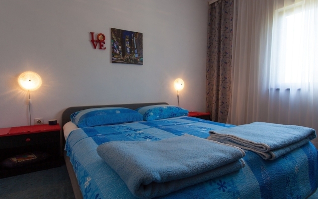 Spacious Apartment With Terrace, Near the Beach