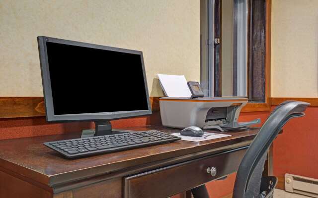 Super 8 by Wyndham Monticello