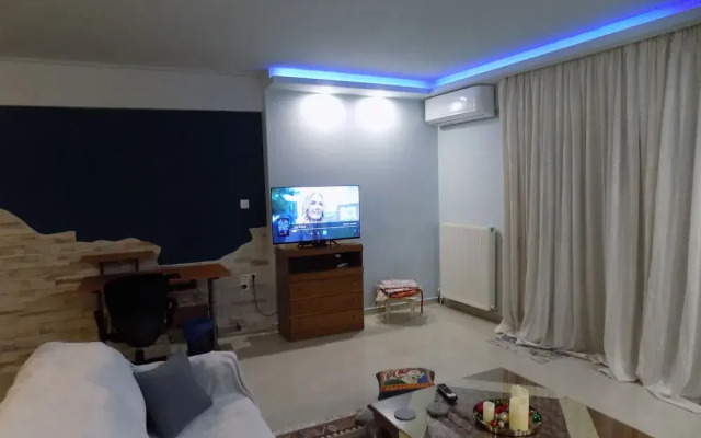 Natalys 2 Bd Gorgeous Apt in Volos