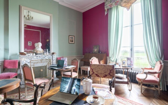 Le Chateau De La Tourlandry