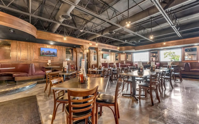 Buffalo Airport Hotel