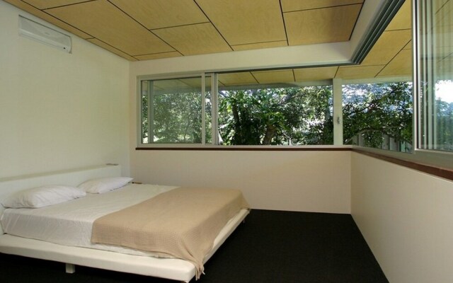 Dreamtime Beachfront Home