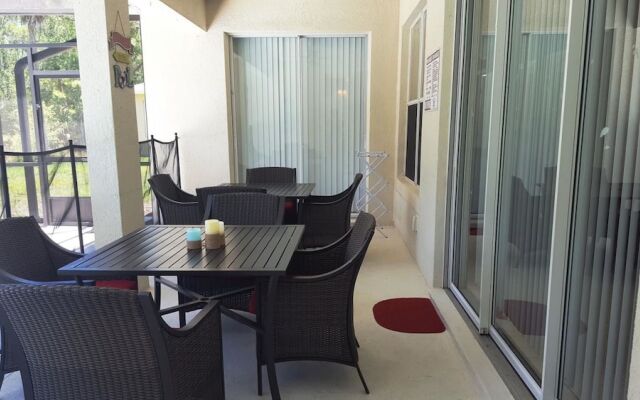 Spacious 6 Bedroom Villa