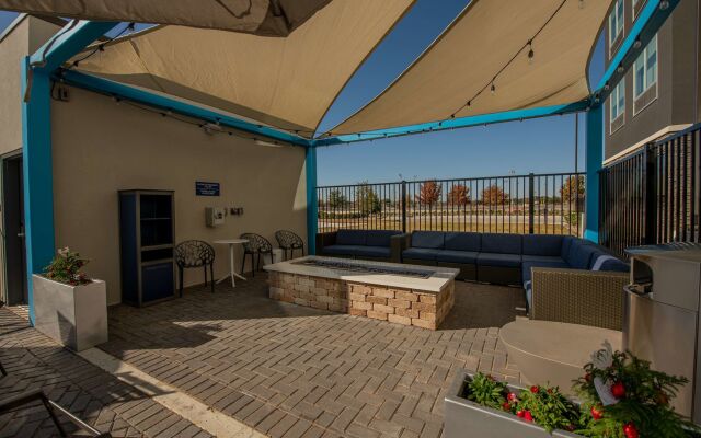 Tru by Hilton The Colony Dallas