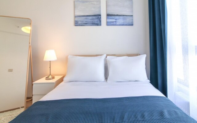 Central Residence Flat Near Metro in Kartal