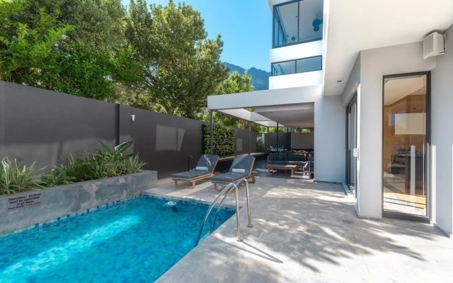 Amara Villa - Designer Villa With Solar Power