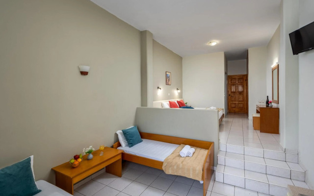 Bayside Hotel Katsaras