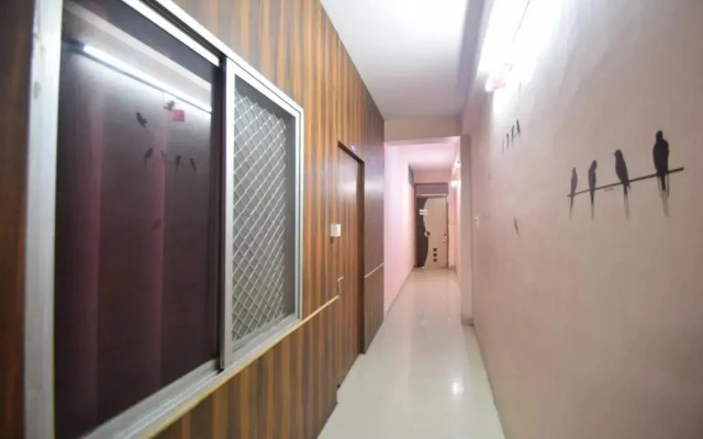 Shreenathji Inn by OYO Rooms