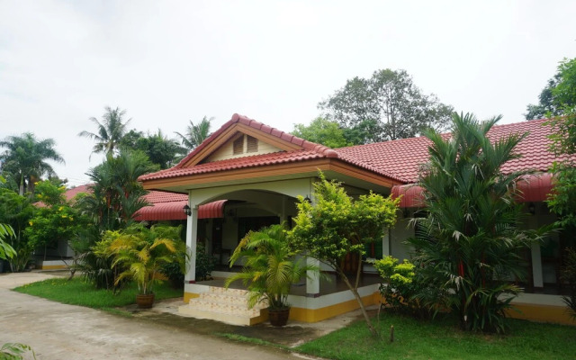 Baan Suan Varaphan