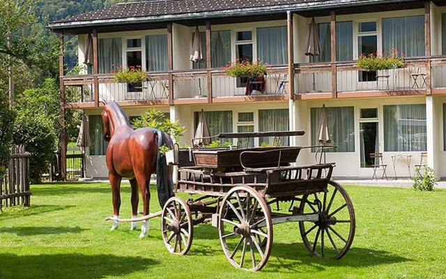 Jungfrau Hotel Annex Alpine Inn