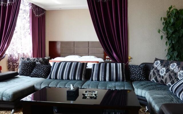 Linxia Travel Hotel