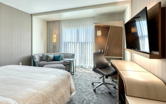 Courtyard by Marriott North Brunswick