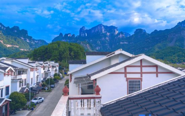 Tairanju Guesthouse Zhangjiajie – Outside – Zhangjiajie