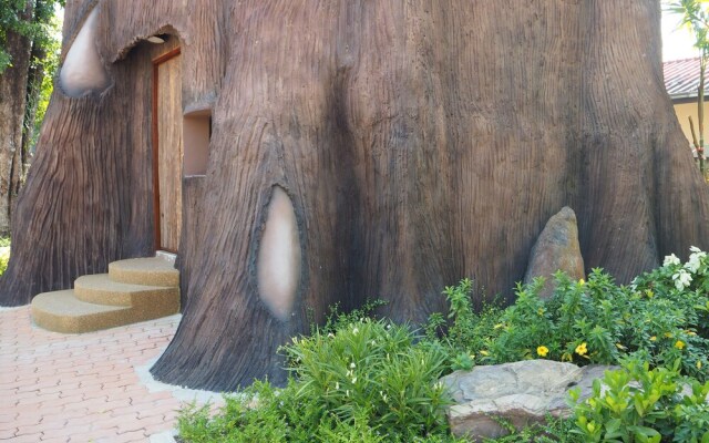Fruit House
