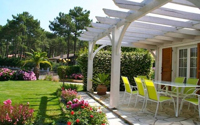 Wonderfully landscaped garden and nice house