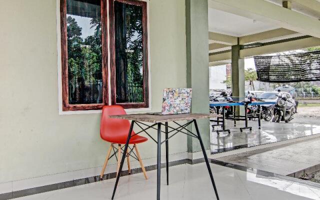 OYO 91642 Fhazel Residence Syariah