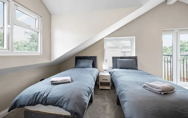 Stylish 2 Bedroom Apartment