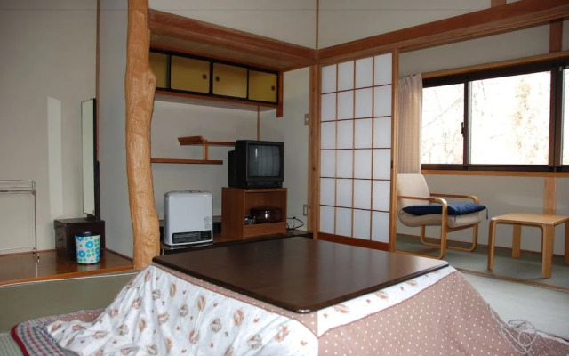 Yamanouchi Guest House