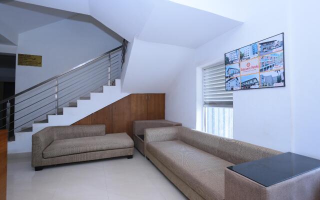 OYO Flagship 16910 Hotel Prince Palace