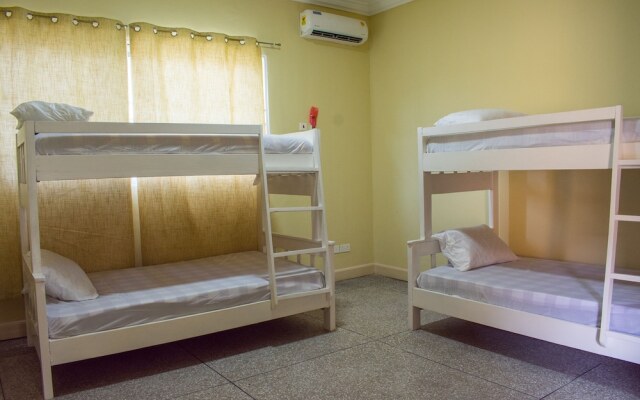 Brannic Lodge - Hostel