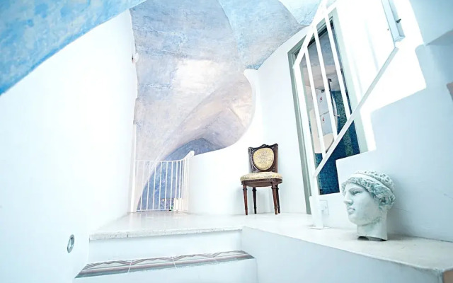 Salapolis Luxury Apartments