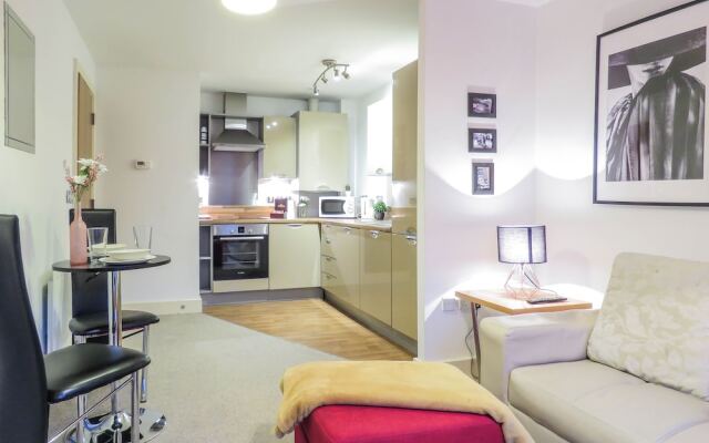 Tudors eSuites City Center Apartment