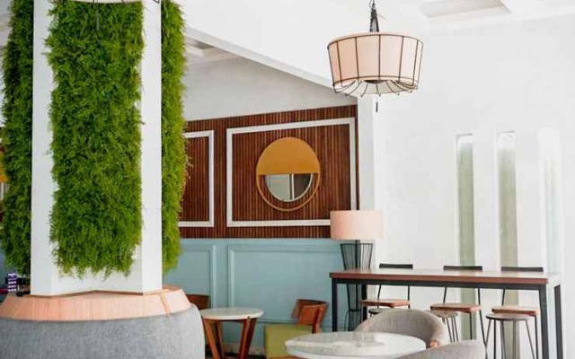 Meliala Express Cilaki – Guest Rooms – Bandung