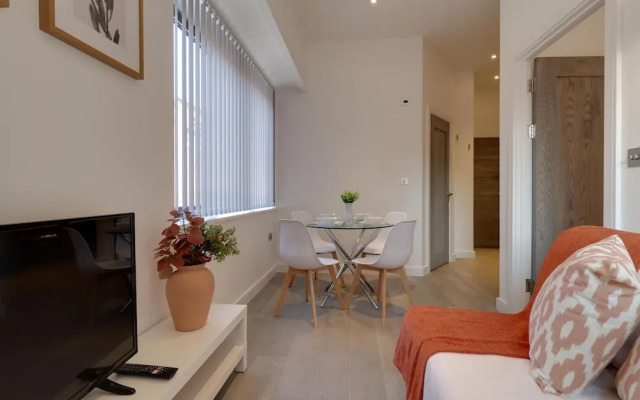 Stunning 1-bed Apartment in the Heart of Slough
