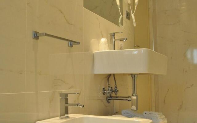 HNN Luxury Suites