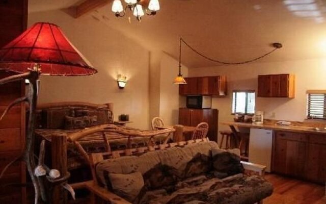 Nine Pines Motel