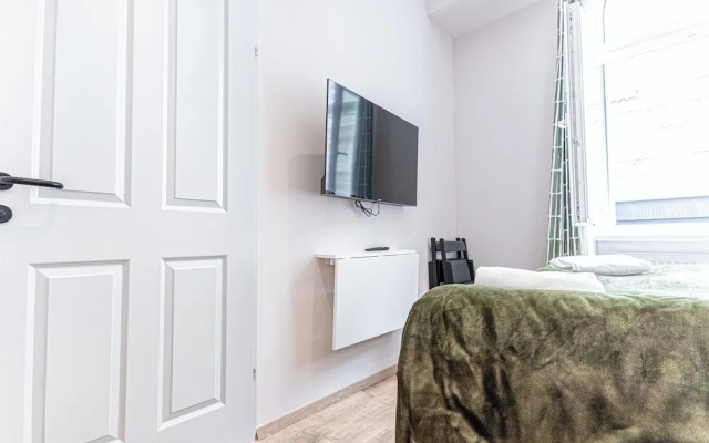 4BR Apt. for Groups 6-Min to Stadthalle