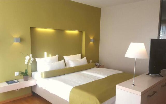 Nymphe Strandhotel & Apartments