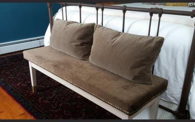 Burdett House Bed & Breakfast