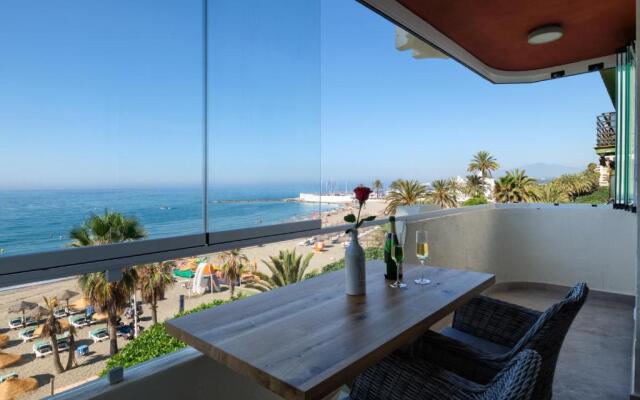 Luxury 3 Bedroom Beach Front Apartment in Marbella